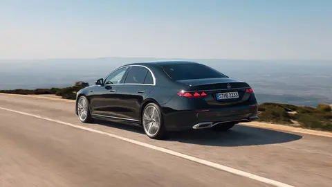 全新一代奔驰S级亮相 搭载全新V8动力 零百加速不足4秒