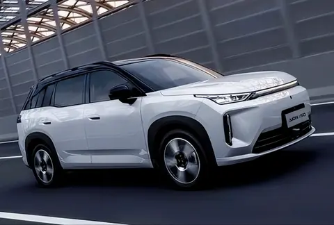 销量冲到第二，却没人知道它怎么火的，AION i60这车真有点怪